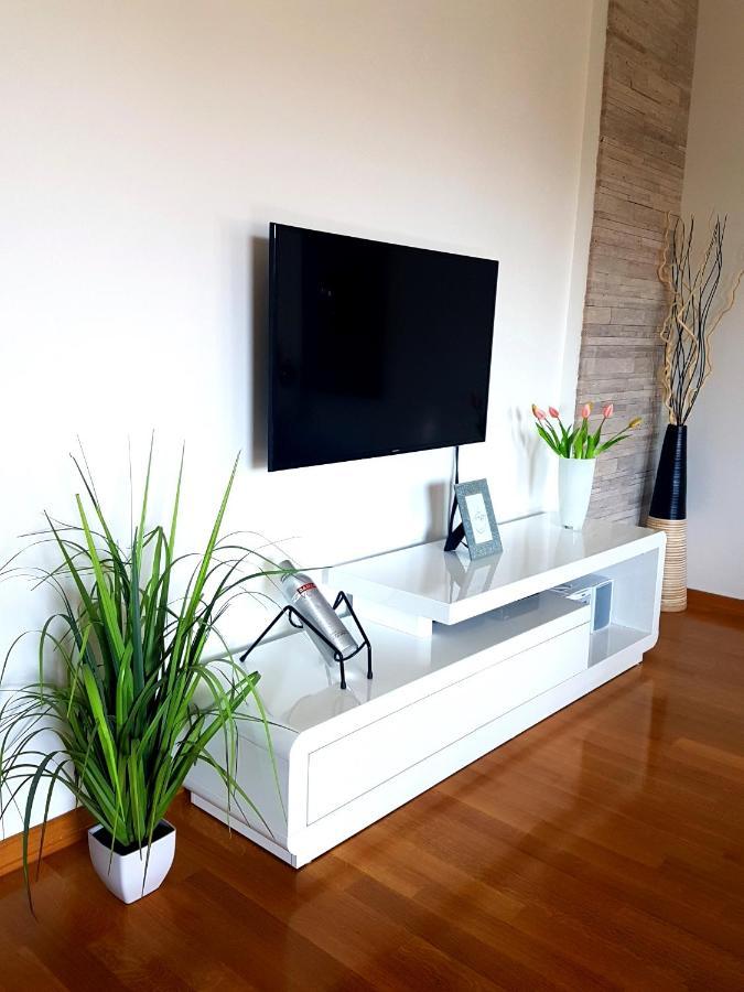 Apartment Rio Podstrana Bagian luar foto