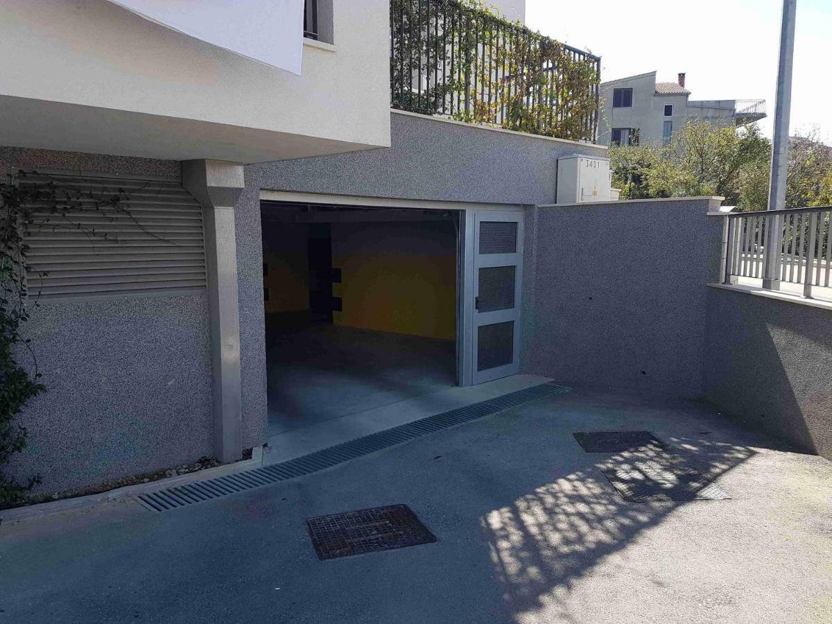 Apartment Rio Podstrana Bagian luar foto