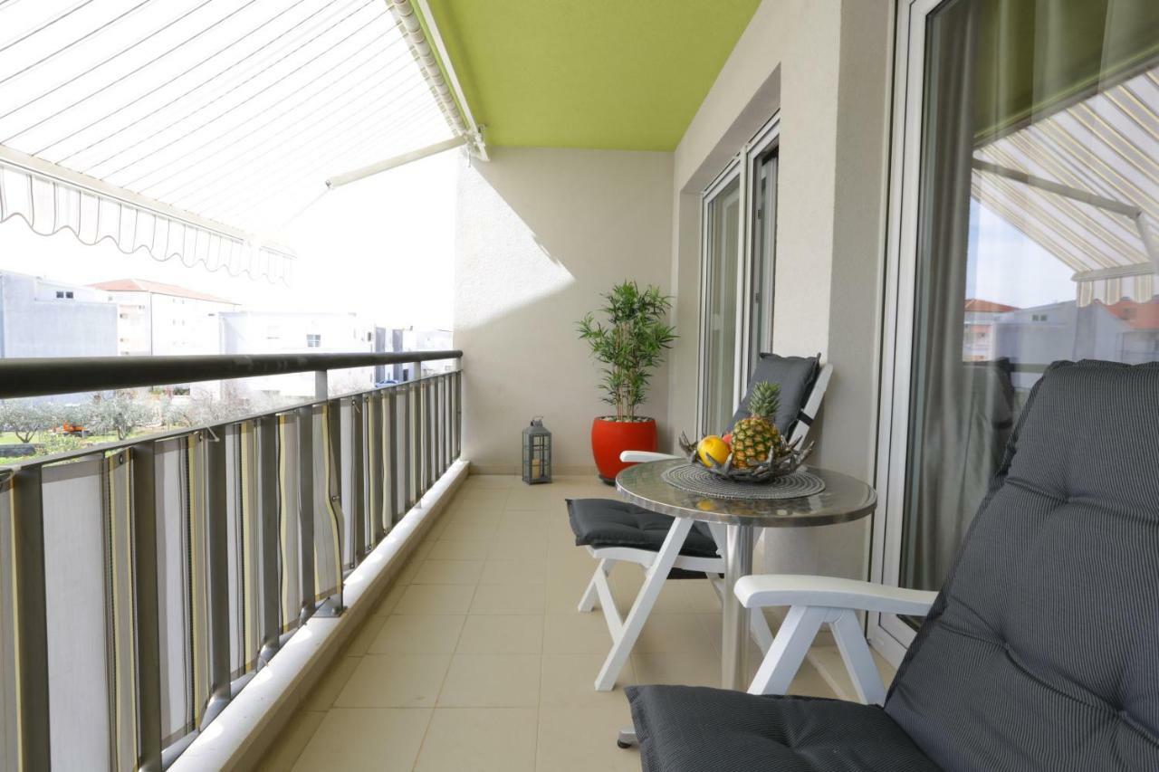 Apartment Rio Podstrana Bagian luar foto