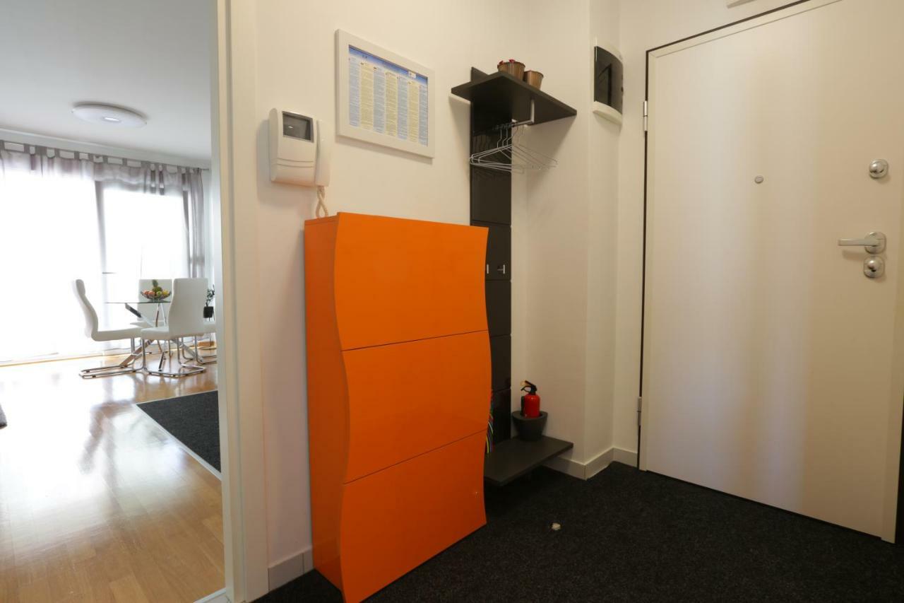 Apartment Rio Podstrana Bagian luar foto